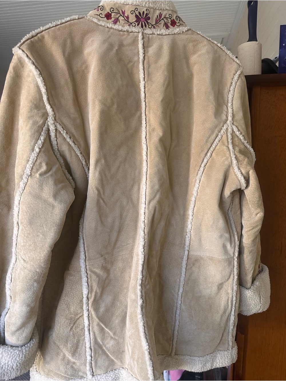 Vintage St. John's Bay Beige Teddy Jacket with Pink Floral Embroidery - Picture 7 of 11